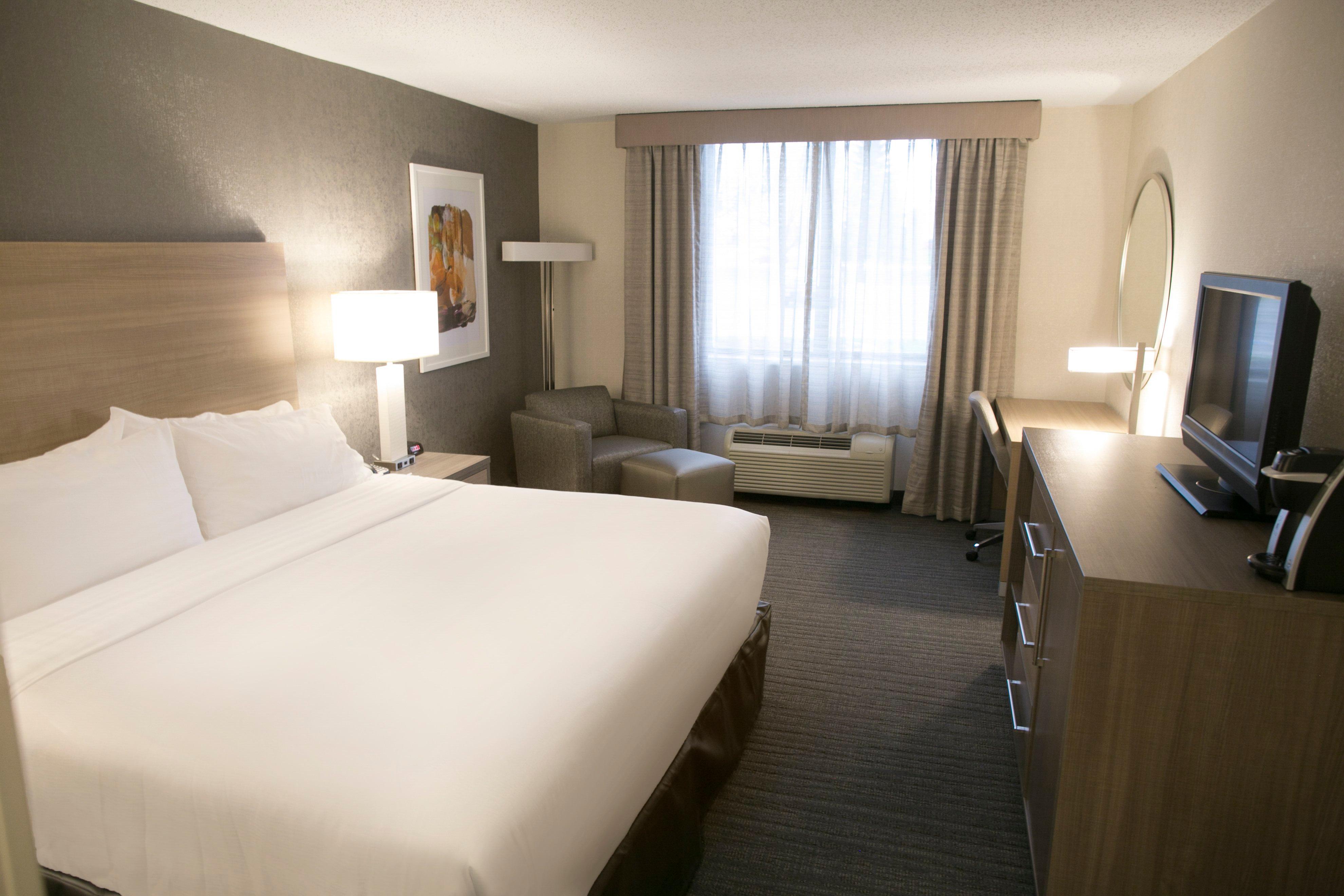 Hotel By Ihg Fargo