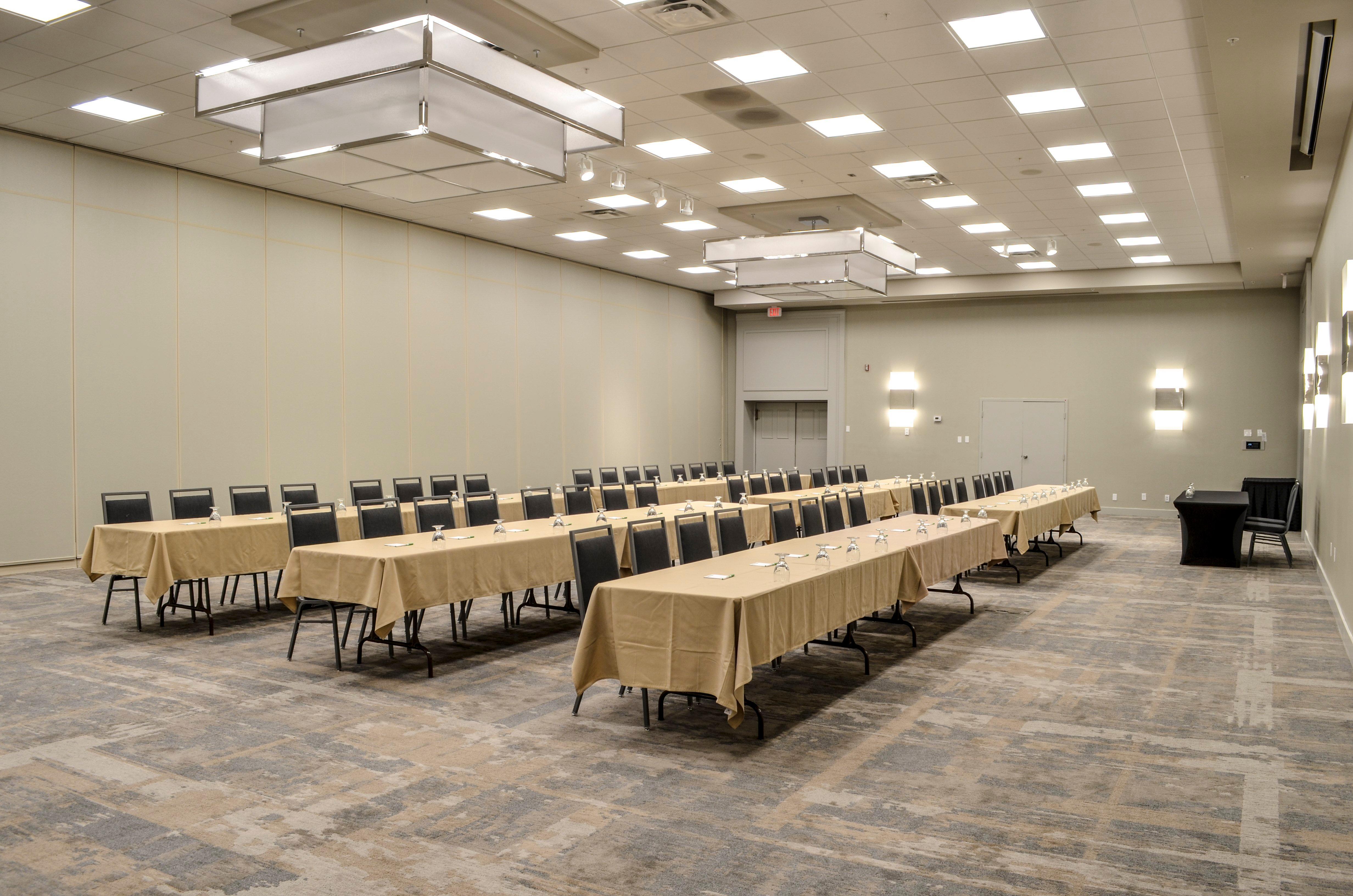 By Ihg 3* Fargo