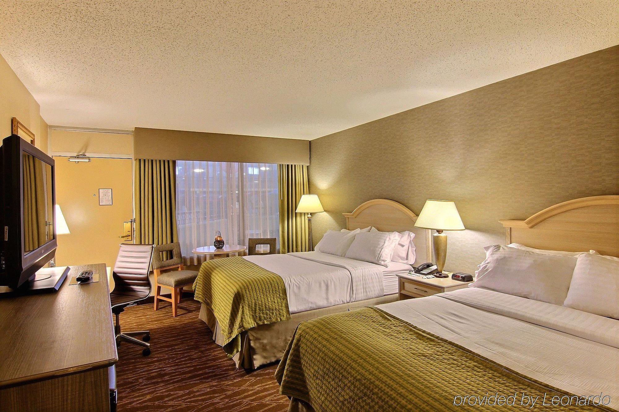By Ihg 3* Fargo